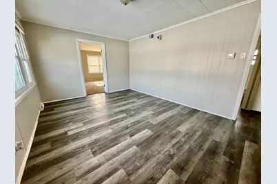 14448 Kilbourne Avenue, Midlothian, IL 60445 - Photo 2