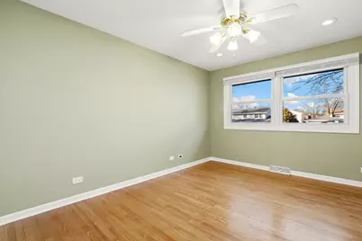 17W435 Concord Place, Darien, IL 60561 - Photo 18