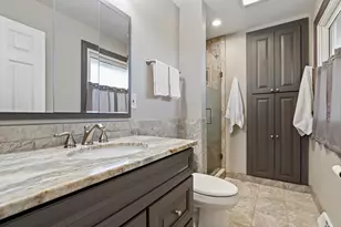 17W435 Concord Pl, Darien, IL 60561 - Photo 16