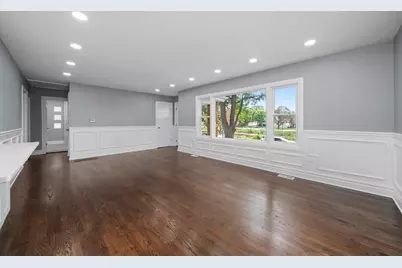 9624 W Shore Drive, Oak Lawn, IL 60453 - Photo 4