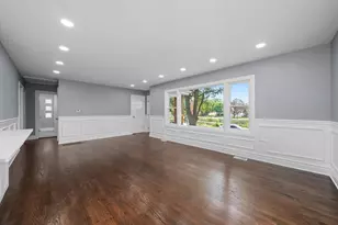 9624 W Shore Dr, Oak Lawn, IL 60453 - Photo 4