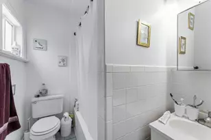 131 N Gifford St, Elgin, IL 60120 - Photo 6