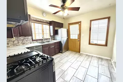 18005 Arcadia Avenue, Lansing, IL 60438 - Photo 6