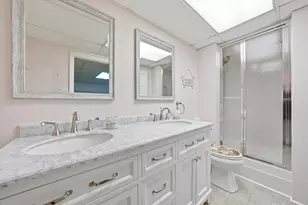 54 Village Woods Dr, Crete, IL 60417 - Photo 20