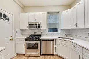 2325 N Cambridge Ave, Chicago, IL 60614 - Photo 6