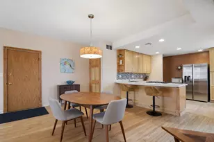 1908 W Chase Ave, Chicago, IL 60626 - Photo 4