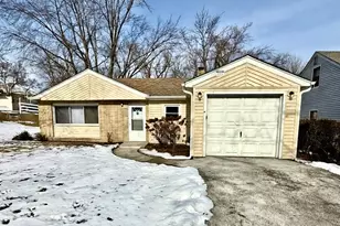 2904 Woodworth Pl, Hazel Crest, IL 60429 - Photo 1