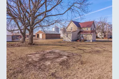 207 E Maple Street, Chatsworth, IL 60921 - Photo 30