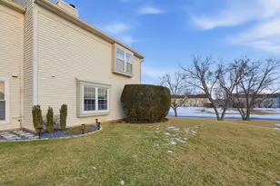 523 Bridle Trail, Wheeling, IL 60090 - Photo 22
