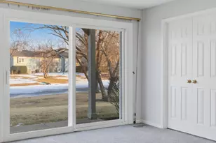 523 Bridle Trail, Wheeling, IL 60090 - Photo 4