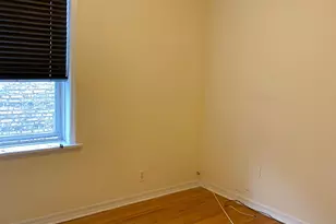 3038 W Wellington St, Chicago, IL 60618 - Photo 8