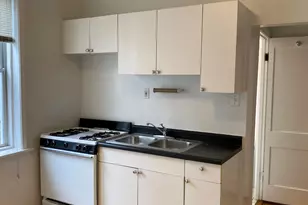 3038 W Wellington St, Chicago, IL 60618 - Photo 4