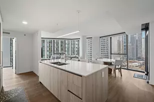 211 N Harbor Dr, Chicago, IL 60601 - Photo 4