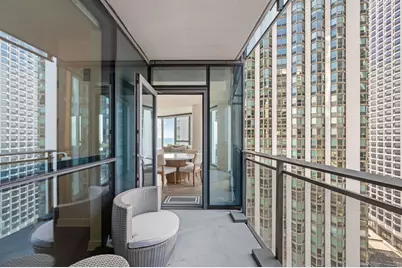 211 N Harbor Drive #1401, Chicago, IL 60601 - Photo 12