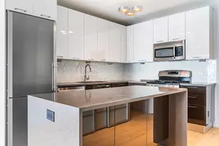 21 W Chestnut St, Chicago, IL 60610 - Photo 2