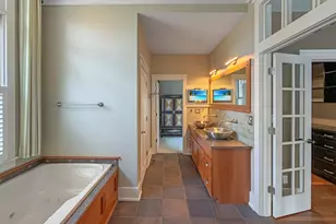 1121 Lawn Pl, Freeport, IL 61032 - Photo 38