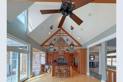 1121 Lawn Place, Freeport, IL 61032 - Photo 6