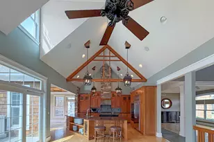 1121 Lawn Pl, Freeport, IL 61032 - Photo 6