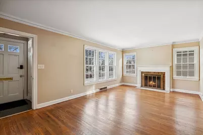 78 S Edison Avenue, Elgin, IL 60123 - Photo 2