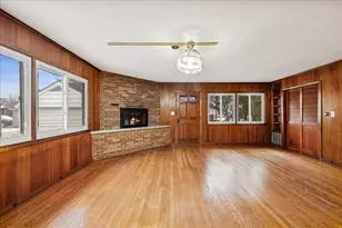 78 S Edison Ave, Elgin, IL 60123 - Photo 10