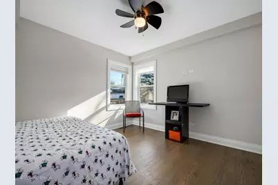 5881 N Central Avenue, Chicago, IL 60646 - Photo 20