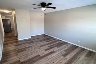 43 W Ann St, Lombard, IL 60148 - Photo 2