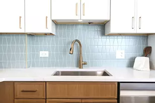 1455 N Sandburg Terrace, Chicago, IL 60610 - Photo 4