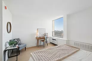 1455 N Sandburg Terrace, Chicago, IL 60610 - Photo 12