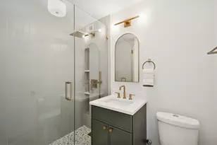 1455 N Sandburg Terrace, Chicago, IL 60610 - Photo 10