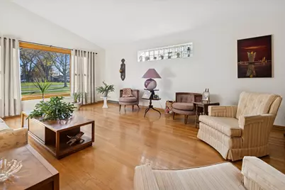 1603 Ashton Court, Wheaton, IL 60187 - Photo 4