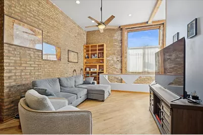 1344 W Augusta Boulevard #1, Chicago, IL 60642 - Photo 4