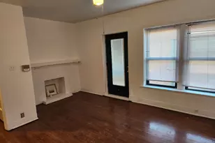 3948 N Fremont St, Chicago, IL 60613 - Photo 2