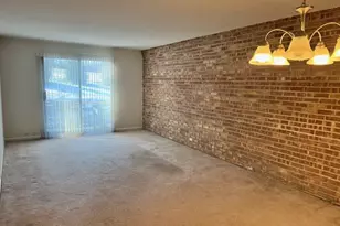 [Address not provided], Barrington, IL 60010 - Photo 4