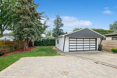 1001 Oakton Street, Park Ridge, IL 60068 - Photo 8