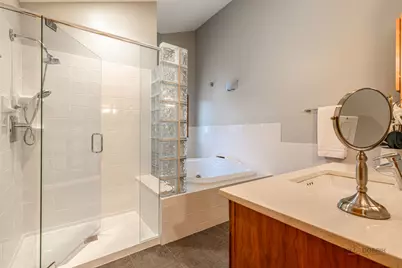 16373 W Menna Lane, Lincolnshire, IL 60069 - Photo 20