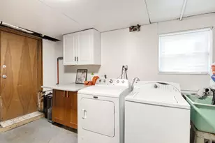 4252 N Bernard St, Chicago, IL 60618 - Photo 4