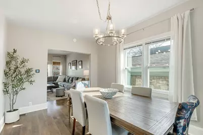 4252 N Bernard Street, Chicago, IL 60618 - Photo 16