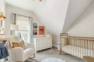 4252 N Bernard St, Chicago, IL 60618 - Photo 10