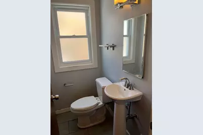 2849 W Pratt Boulevard, Chicago, IL 60645 - Photo 6