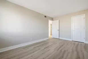 4180 Williamsburg Ct, Glenview, IL 60025 - Photo 12