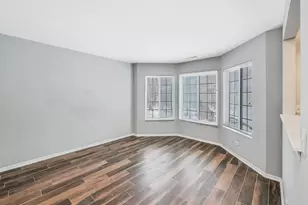 249 W Whispering Oaks Ln, Round Lake, IL 60073 - Photo 4