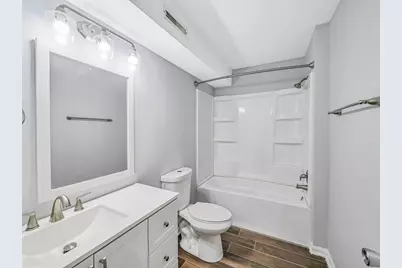 249 W Whispering Oaks Lane, Round Lake, IL 60073 - Photo 6