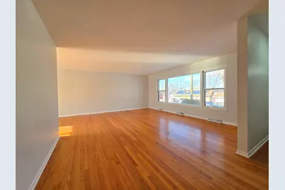 29 E Lake Shore Drive, Round Lake Park, IL 60073 - Photo 6