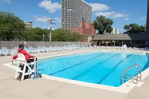 4250 N Marine Dr, Chicago, IL 60613 - Photo 12