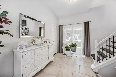 7704 Knotty Pine Court, Woodridge, IL 60517 - Photo 2