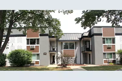 329 W Kimbell Avenue #09, Elmhurst, IL 60126 - Photo 2