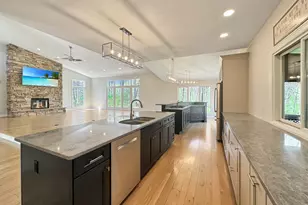 1669 Barberry Cir, Freeport, IL 61032 - Photo 12