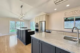 1669 Barberry Cir, Freeport, IL 61032 - Photo 10