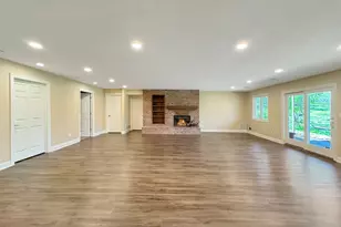 1669 Barberry Cir, Freeport, IL 61032 - Photo 36