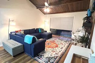 106 Spring Cir, Urbana, IL 61802 - Photo 8